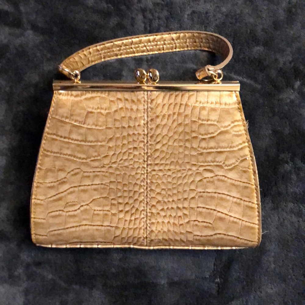 Lil purse clutch